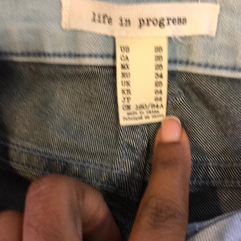 Jeans - Picture 2 of 3